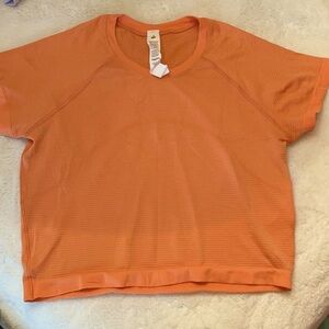 Lululemon cropped swiftly tech short sleeve nwot size 8